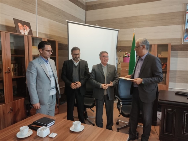 مراسم تودیع و معارفه رِِِِِِِِِِِِِییس دانشکده صنعت و معدن خاش برگزار شد